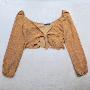 Boutique Yellow & White Tie-Front Crop Top